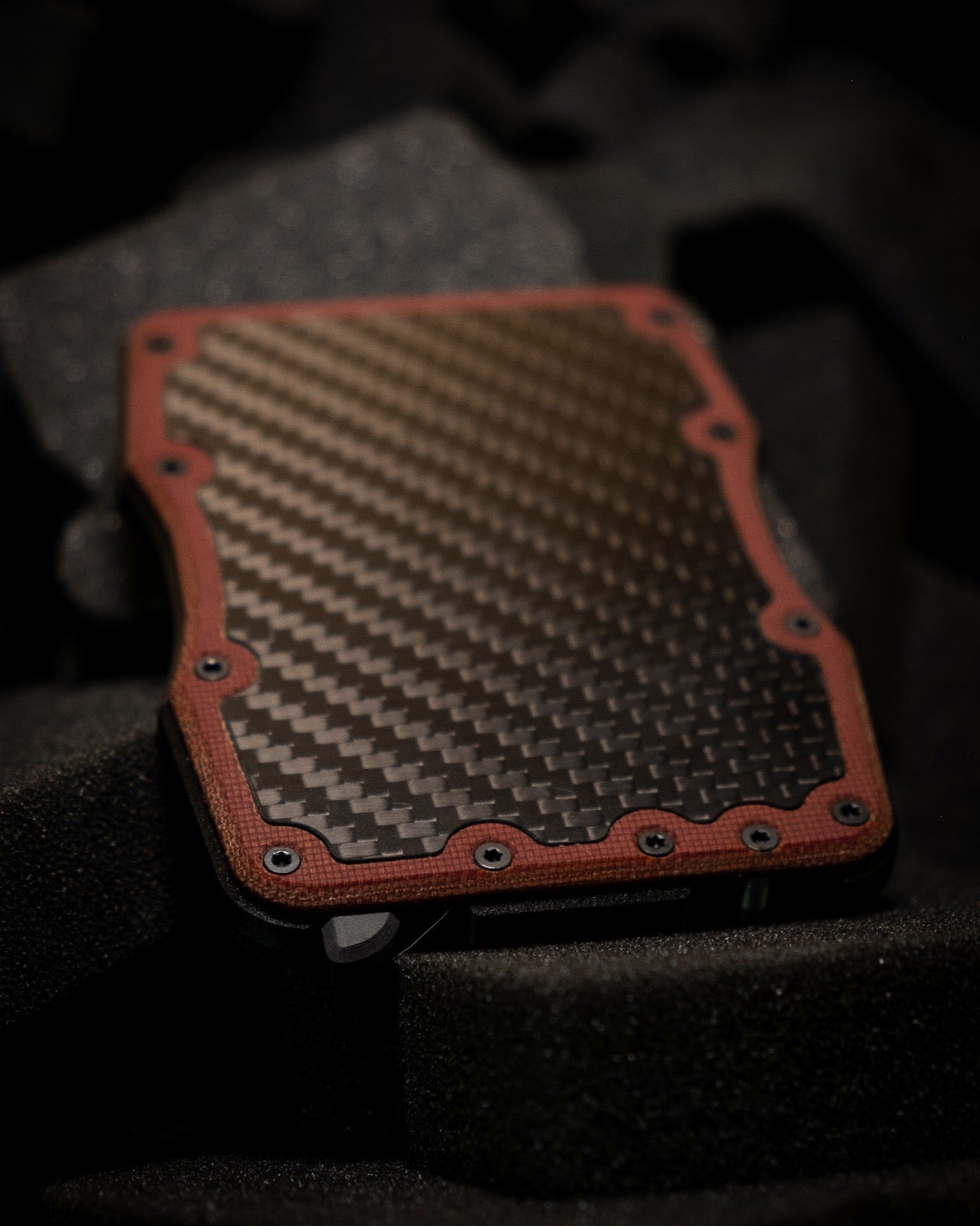 The Cardium 2.0 Exclusive Natural Micarta Carbon Inlay