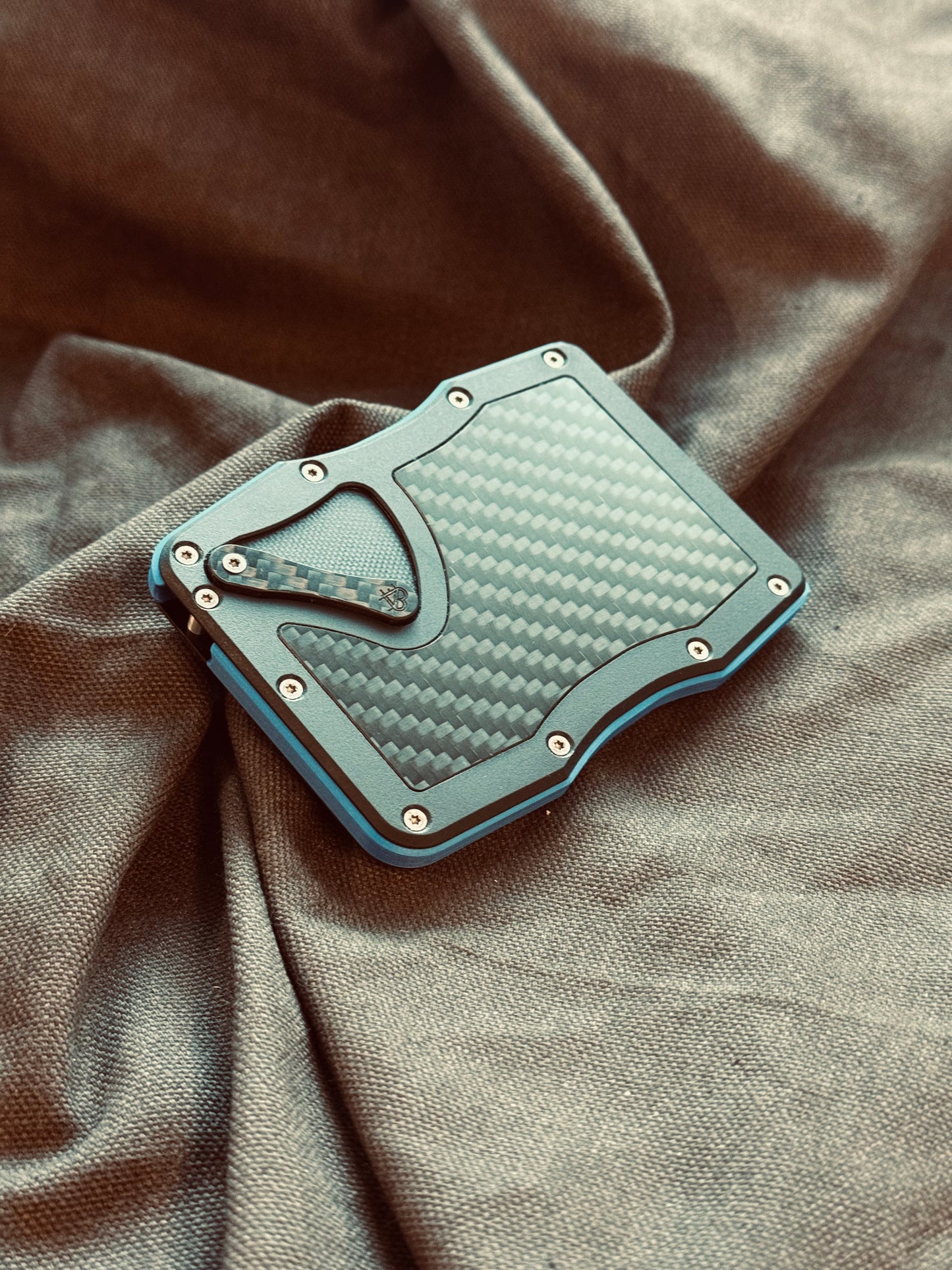 Sofort verfügbar: The Cardium Cardholder schwarzes G10