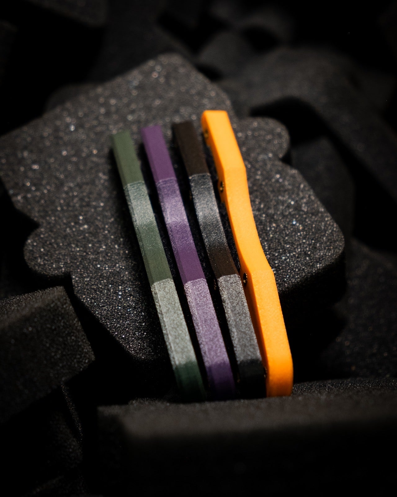 The Cardium 2.0 Exclusive Natural Micarta Carbon Inlay