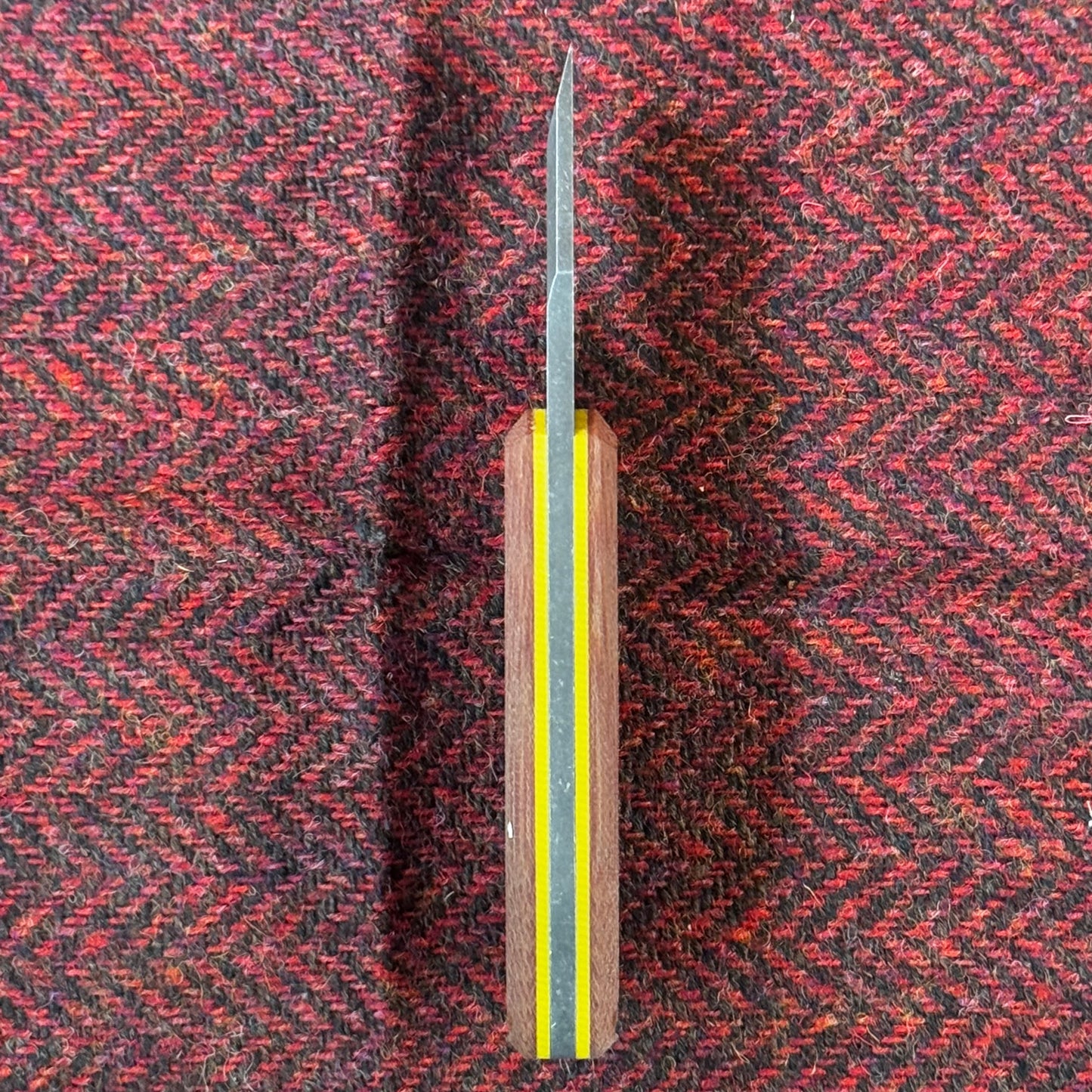N-Bier Natural Micarta gelbe Liner