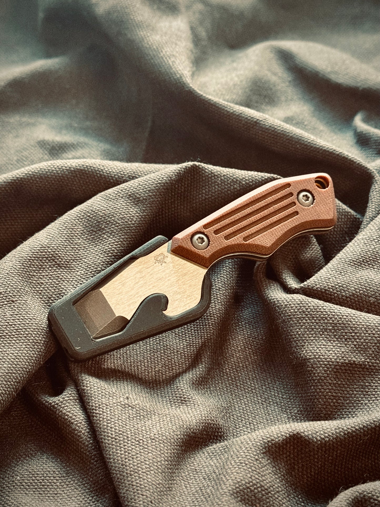 N-Bier Natural Micarta gelbe Liner